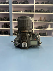 Nikon D7200 DSLR Camera with AF-S DX NIKKOR 18-105mm f/3.5-5.6G ED VR Lens | SK389