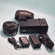 Pre-owned Sony Alpha A6400 + 16-50mm OSS lens AS85