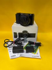 Sony ZV-E10 Mirrorless Camera with E PZ 16-50mm OSS Lens | 24.2MP APS-C | 4K Vlogging Camera | Excellent Condition SK463