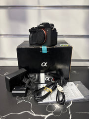 Sony Alpha 7R V (A7RM5) Mirrorless Camera Body | 61MP Full-Frame AI Autofocus | 8K Video | SK345