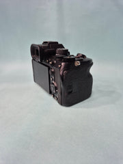 Sony A7 IV (7M4) Body | 33MP Full-Frame Mirrorless Hybrid Camera | Pro Photo & 4K Video Powerhouse SK285