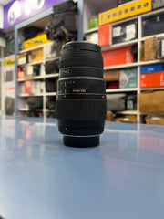 Sigma 70-300mm f/4-5.6 DG Telephoto Zoom Lens with Macro Mode | Full-Frame Compatible | SK321