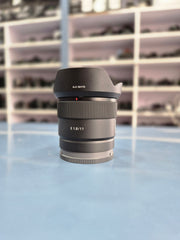 SONY E 11mm f/1.8 – VLOGGING & LANDSCAPE LENS | SK292