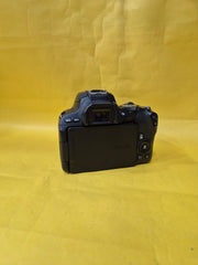 Canon EOS 200D + EF-S 18-55mm f/4-5.6 IS STM Lens | Beginner-Friendly DSLR Camera | SK269