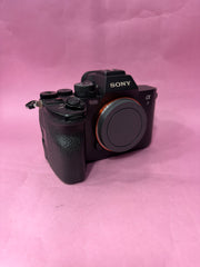 Sony Alpha 7 IV (A7M4) Mirrorless Camera Body – 33MP Full-Frame Hybrid Powerhouse SK334