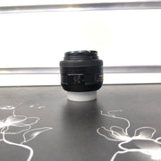 a) Nikon AF-S DX NIKKOR 35mm f/1.8G Lens | Fast Standard Prime Lens for Nikon DX DSLR Cameras | Portrait, Street & Low-Light Photography | SK176