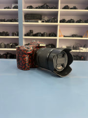 Nikon D7200 DSLR Camera with Nikon AF-S DX NIKKOR 18-140mm f/3.5-5.6G ED VR Lens | SK454