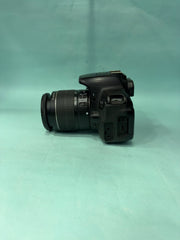 Canon EOS 700D DSLR Camera with Canon EF-S 18-55mm f/3.5-5.6 IS II Lens | 18MP APS-C | Full HD Video | Touchscreen LCD SK368