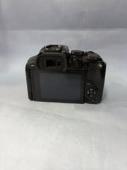 Canon EOS R10 Mirrorless Camera with RF-S 18-45mm f/4.5-6.3 IS STM Lens | SK403