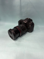 Canon EOS 5D Mark III + Canon EF 24-105mm f/4L IS USM | 22.3MP Full-Frame DSLR | Professional Photo & Video Kit SK337