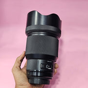 b) Sigma 85mm f/1.4 Art DG HSM Portrait Lens SK1008