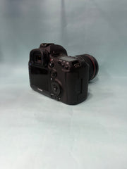 Canon EOS 5D Mark III + Canon EF 24-105mm f/4L IS USM | 22.3MP Full-Frame DSLR | Professional Photo & Video Kit SK337