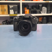 Demo Unit Lumix DMC- G85 + 14-42mm lens AS72