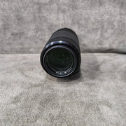 a) Sony E 55-210mm f/4.5-6.3 OSS Lens | Telephoto Zoom Lens for Sony E-Mount Mirrorless Cameras | Ideal for Portrait, Wildlife, Sports & Travel Photography | SK190